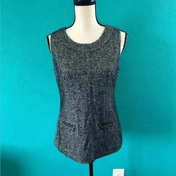 Cabi black, white, and grey speckle tweed vest top in size small - Picture 1 of 4